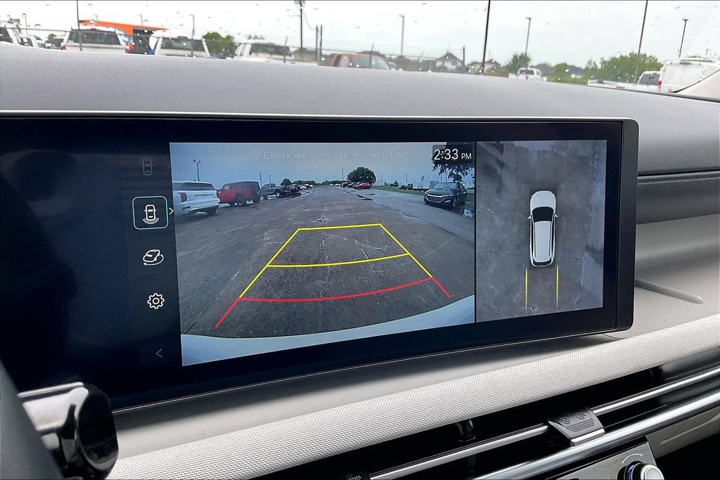 Used 2025 Hyundai Tucson Limited FWD image 13