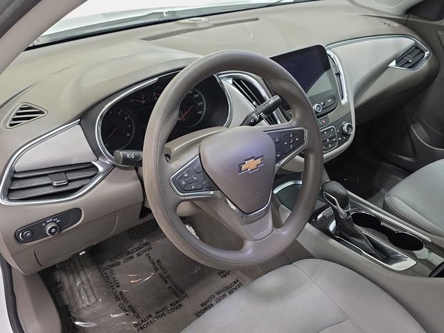 Used 2021 Chevrolet Malibu LT image 16
