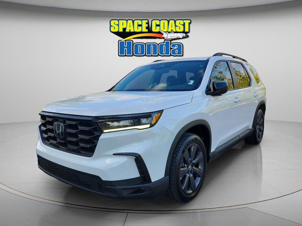 Used 2025 Honda Pilot Sport image 12