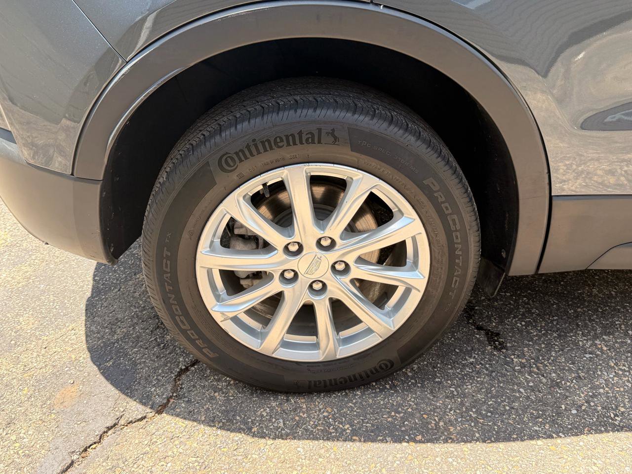 Used 2021 Cadillac XT4 Luxury w/ Cold Weather Package AWD/4WD image 17