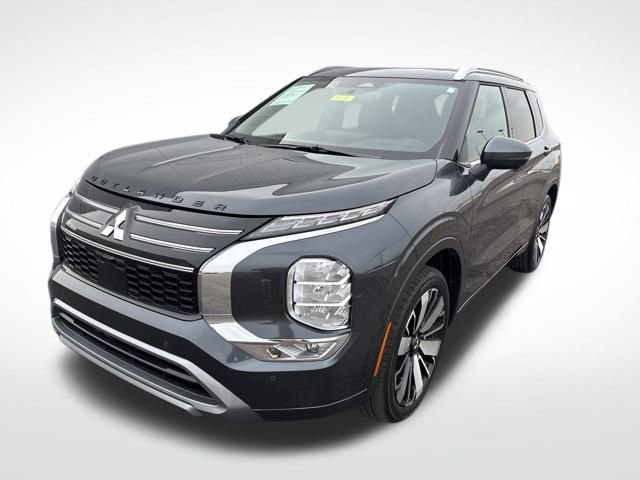 Used 2025 Mitsubishi Outlander SEL AWD/4WD image 3