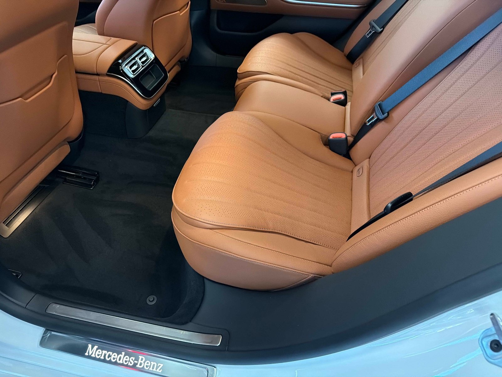 New 2026 Mercedes-Benz S 500 4MATIC image 13