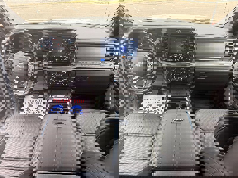 Used 2025 Ford F450 Platinum w/ FX4 Off-Road Package image 33