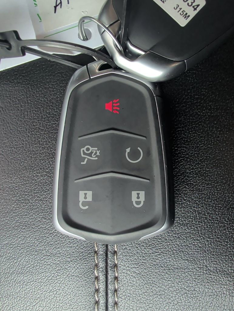 Used 2019 Cadillac XTS image 18