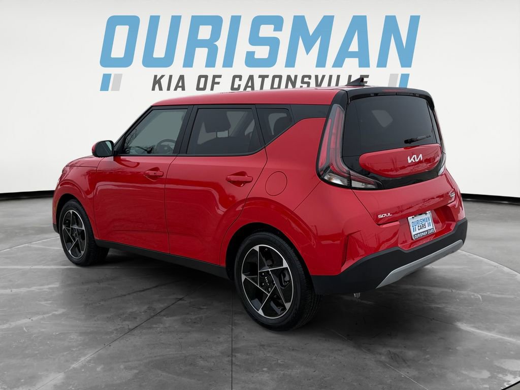 Used 2025 Kia Soul EX image 4