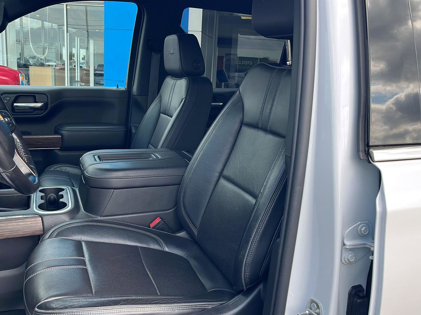 Used 2022 Chevrolet Silverado 1500 High Country image 7