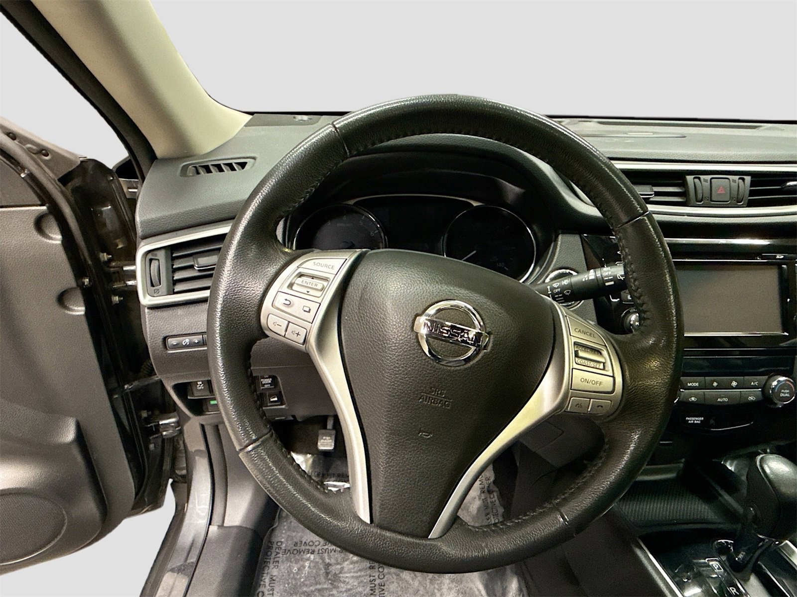 Used 2016 Nissan Rogue SL w/ SL Premium Package image 11