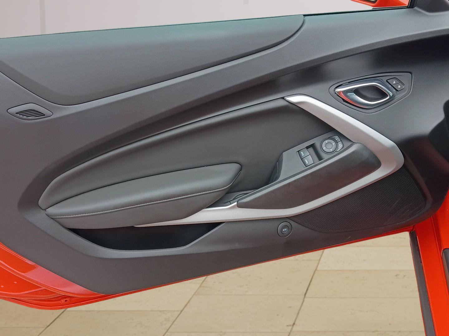 Used 2020 Chevrolet Camaro SS RWD image 69