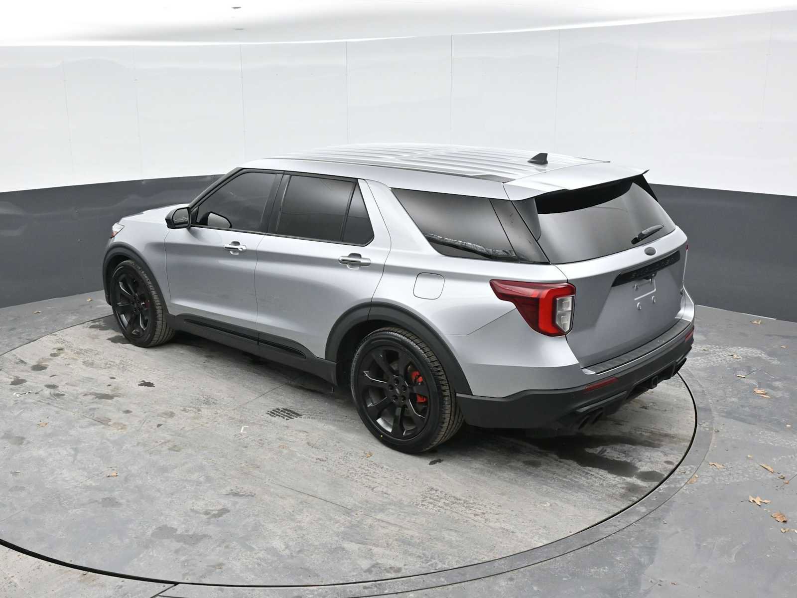 Used 2022 Ford Explorer ST w/ ST High-Performance Pack image 31