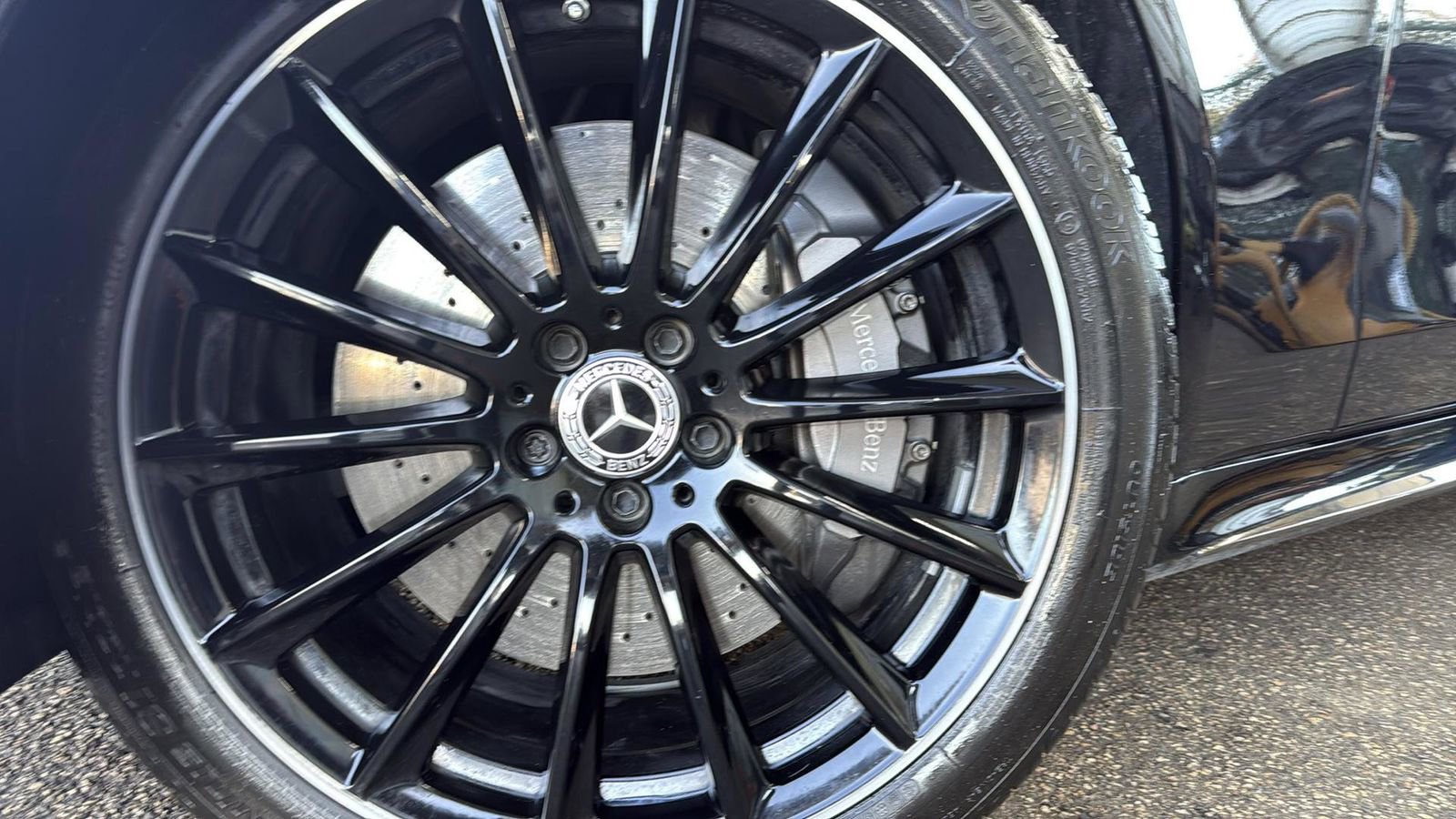 Used 2023 Mercedes-Benz S 500 4MATIC w/ AMG Line image 24