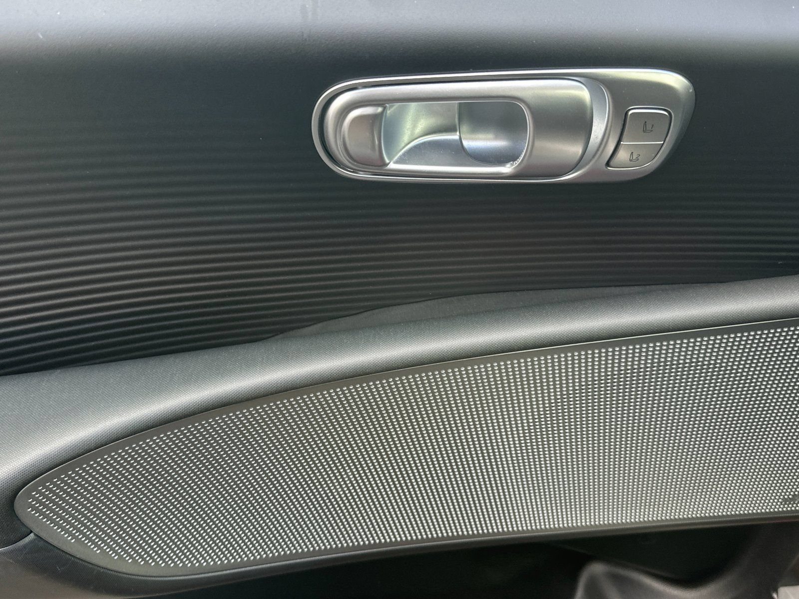 Used 2023 Hyundai Ioniq 6 Limited RWD image 11