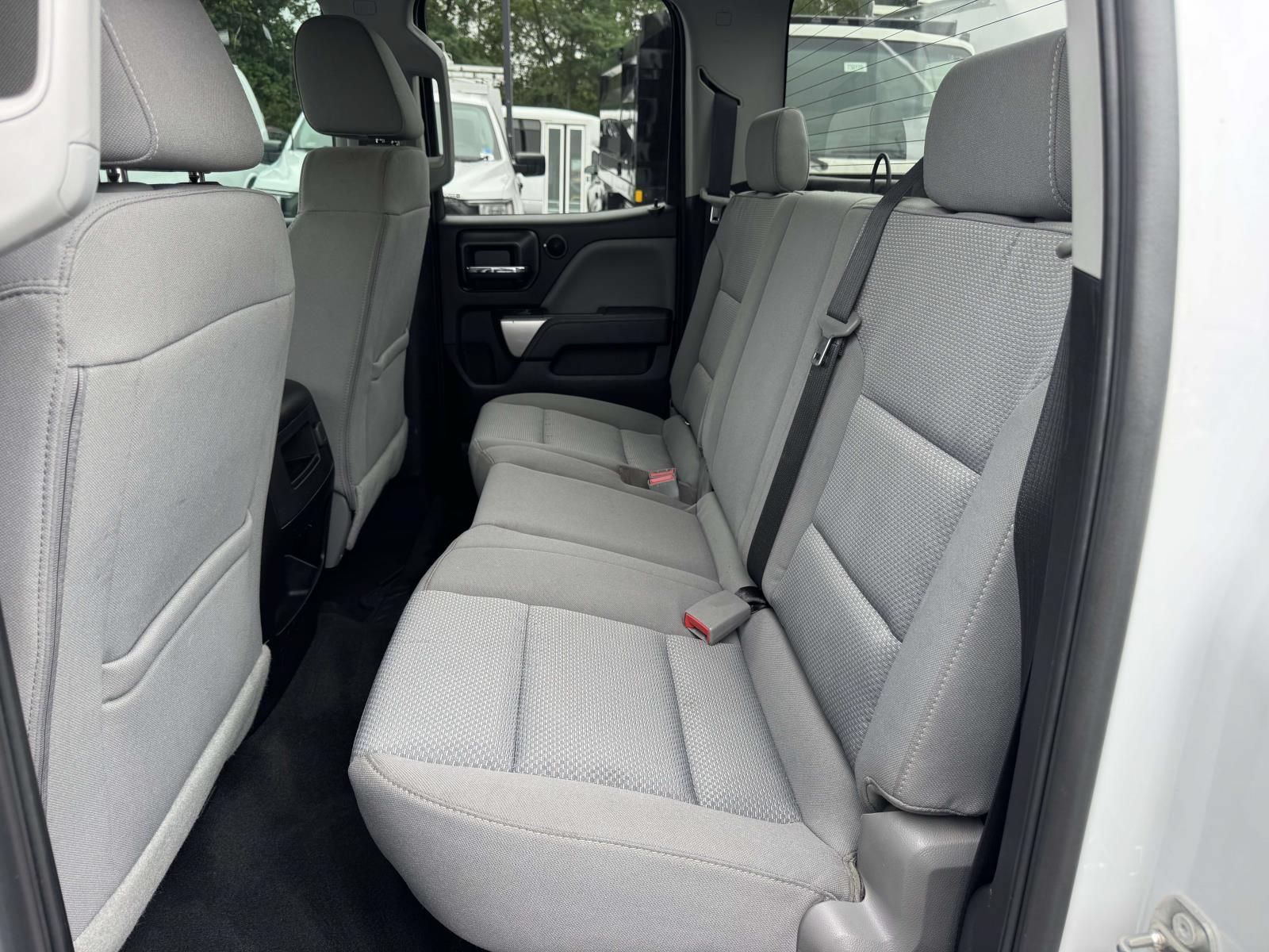 Used 2018 Chevrolet Silverado 1500 LT w/ All Star Edition AWD/4WD image 22