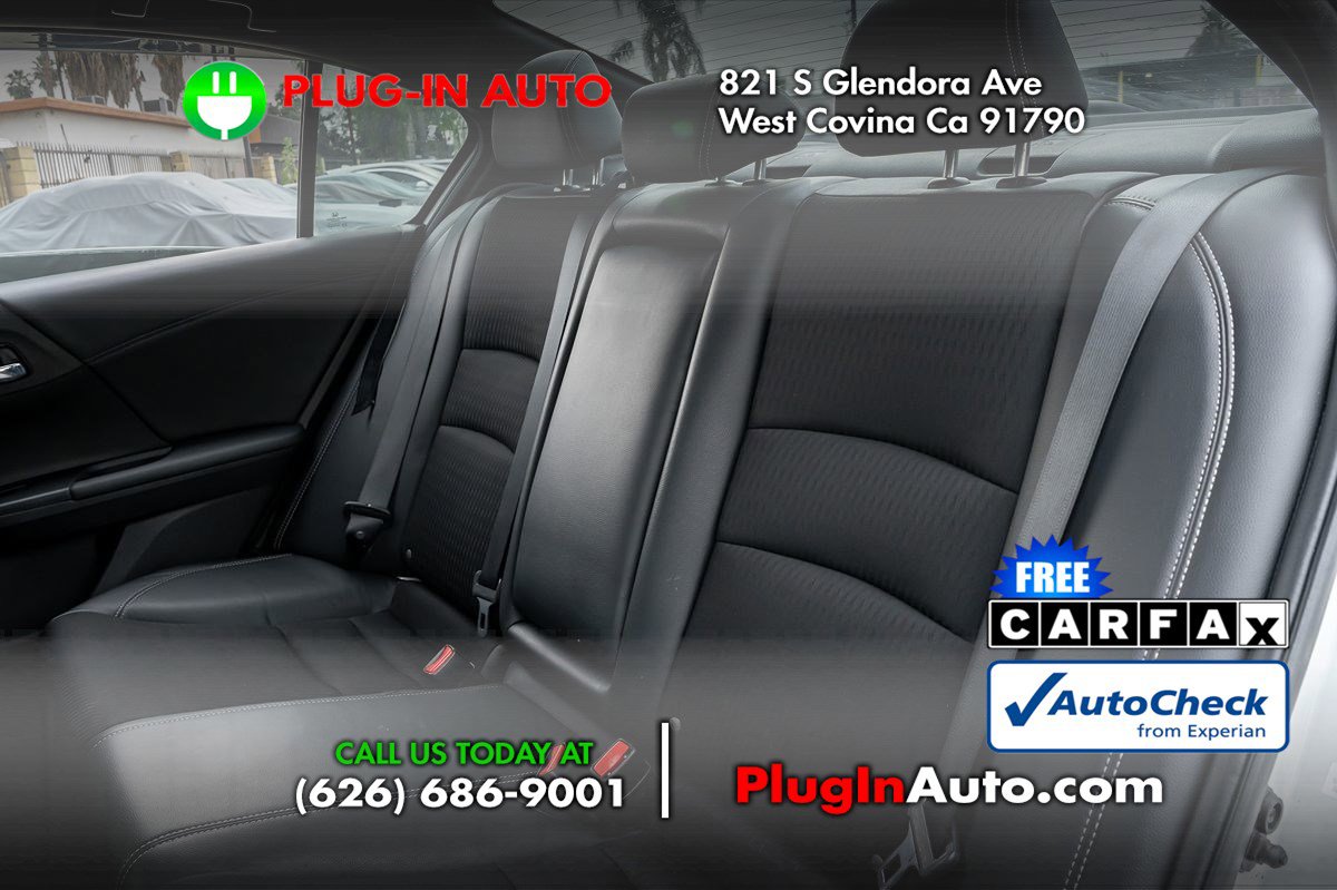 Used 2017 Honda Accord Sport image 9
