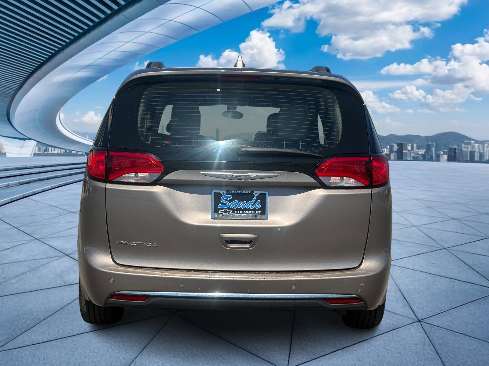 Used 2017 Chrysler Pacifica Touring-L w/ Tire & Wheel Group image 6