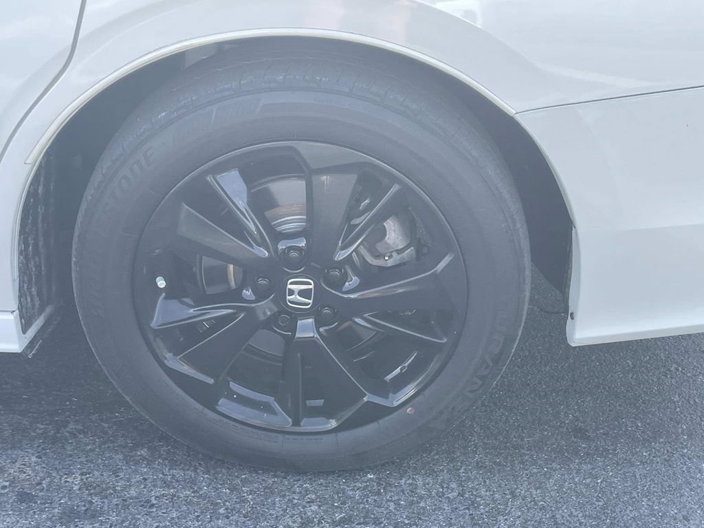 Used 2023 Honda Odyssey Sport image 13