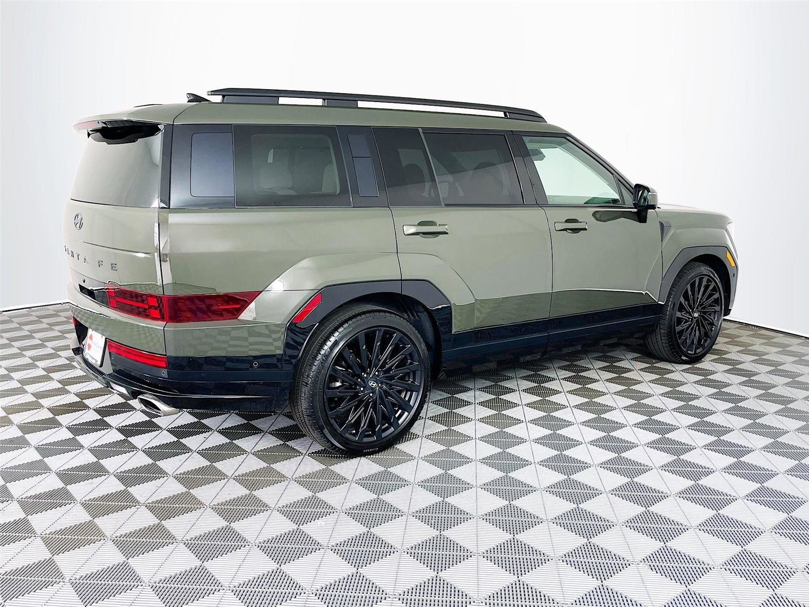 Used 2025 Hyundai Santa Fe Calligraphy image 11