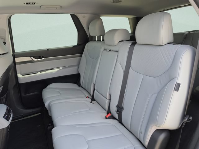 Used 2025 Hyundai Palisade SEL FWD image 21
