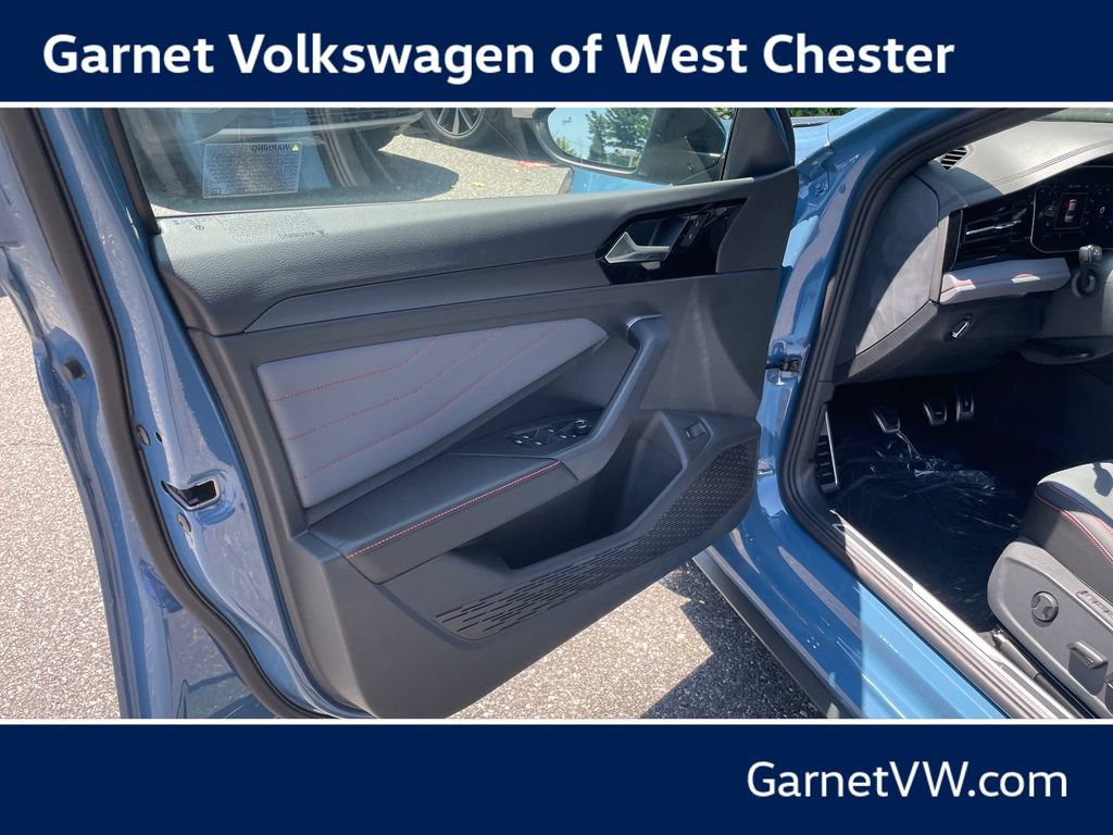 New 2026 Volkswagen Jetta GLI Autobahn FWD image 10