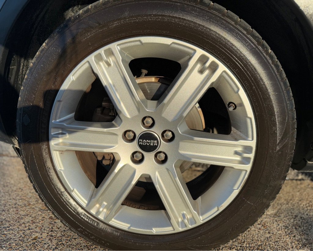 Used 2015 Land Rover Range Rover Evoque Pure Plus image 27
