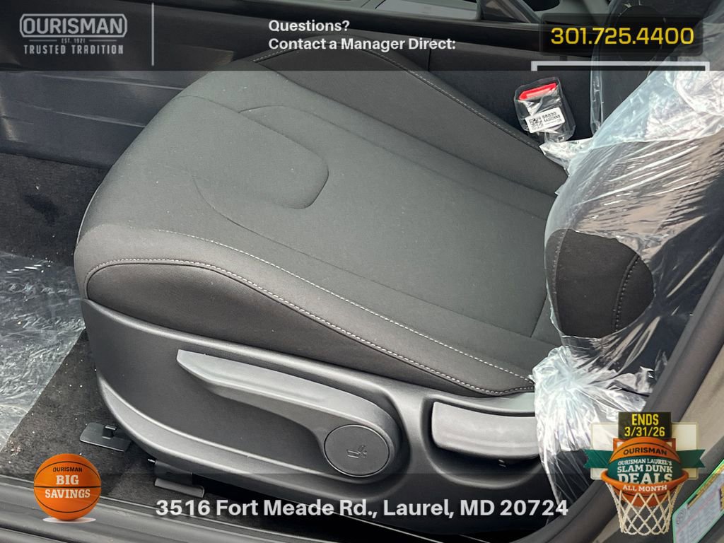 New 2026 Hyundai Elantra Sport image 7