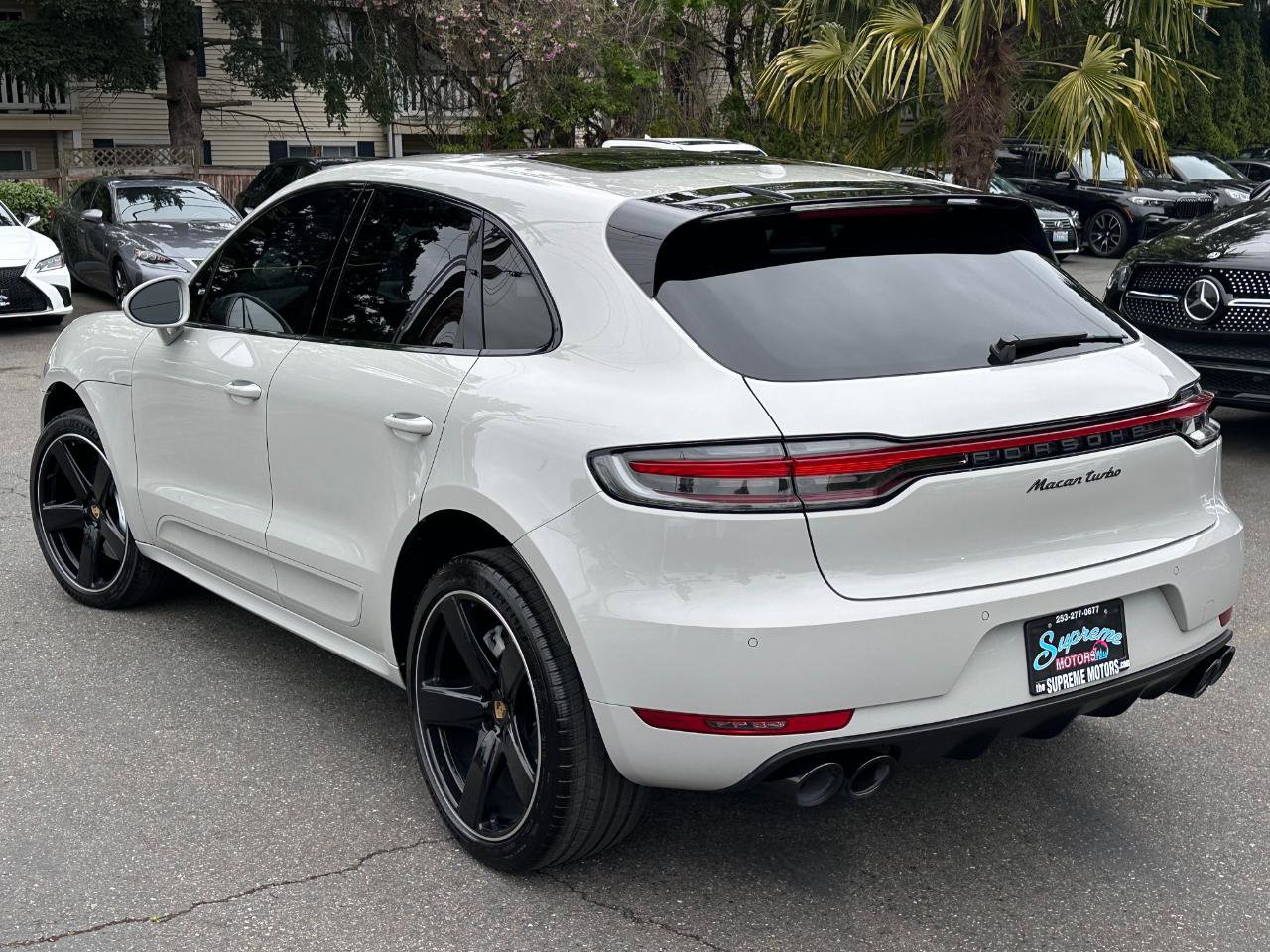 Used 2020 Porsche Macan Turbo AWD/4WD image 10