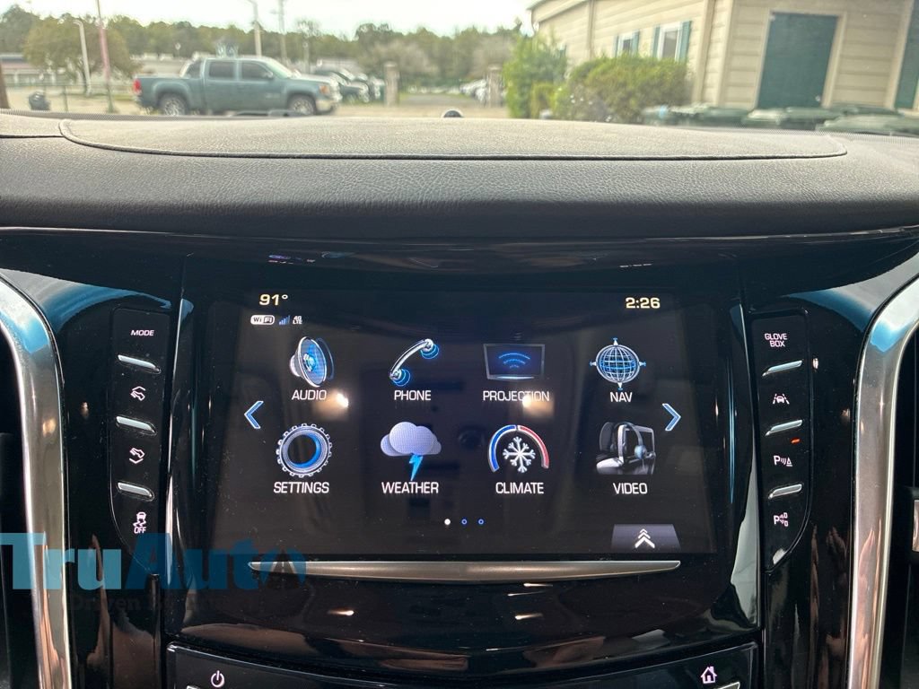 Used 2017 Cadillac Escalade Premium Luxury w/ LPO, Radiant Package AWD/4WD image 33