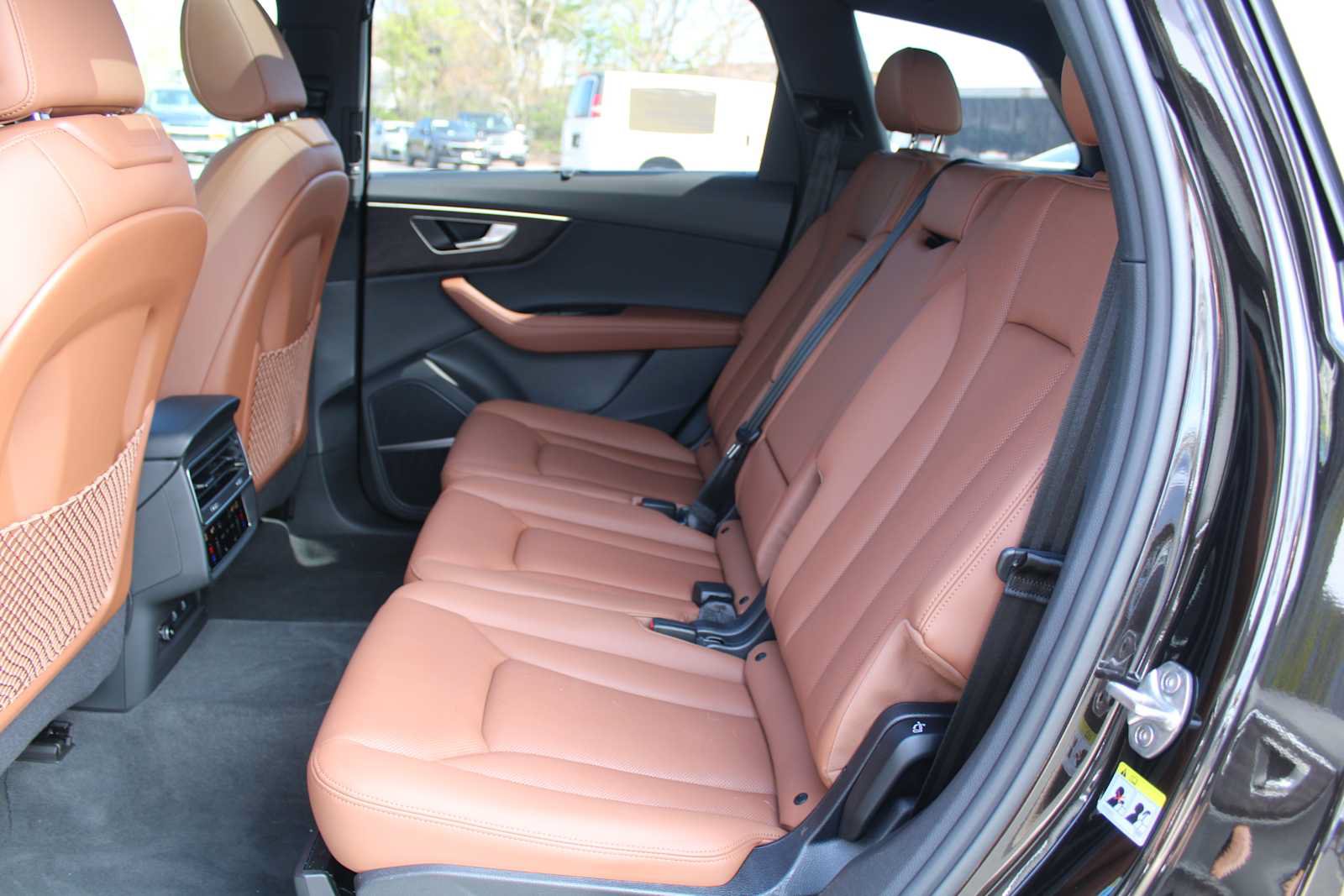 Used 2024 Audi Q7 3.0T Prestige AWD/4WD image 11