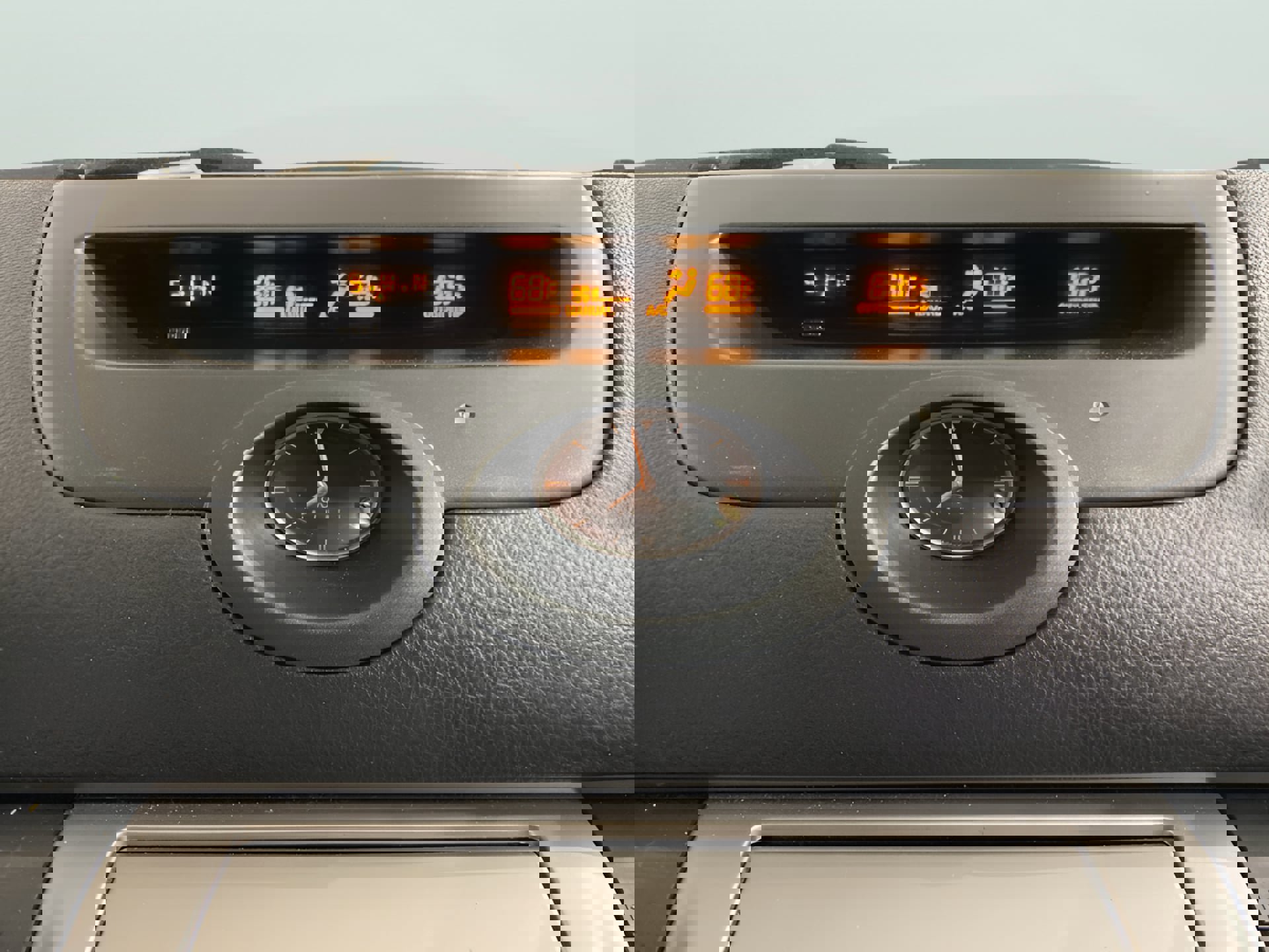 Used 2004 INFINITI G35 Coupe w/ Premium Pkg image 16