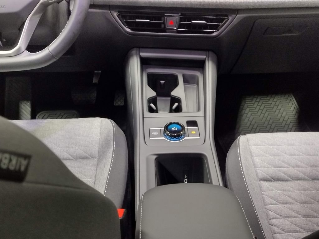 New 2026 Volkswagen Tiguan S AWD/4WD image 33