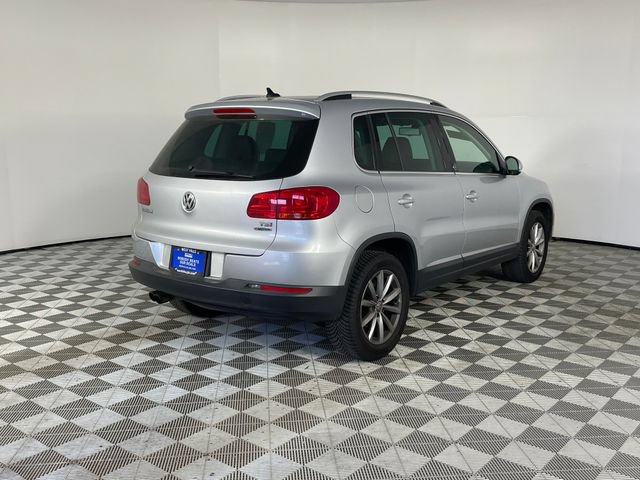 Used 2017 Volkswagen Tiguan Wolfsburg Edition AWD/4WD image 17