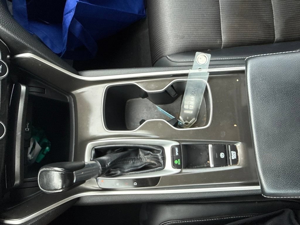 Used 2018 Honda Accord Sport image 24