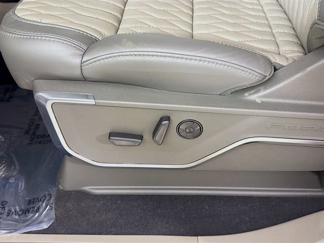 New 2026 Ford F450 Platinum w/ Platinum Plus Package image 19