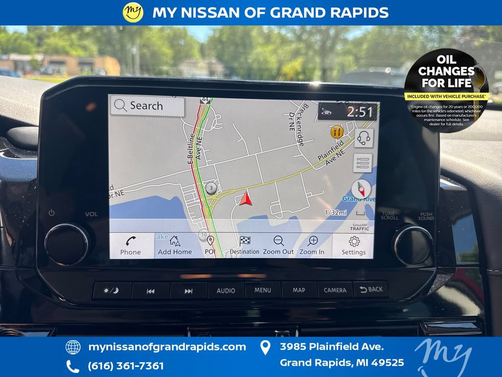 Used 2025 Nissan Pathfinder SL AWD/4WD image 22