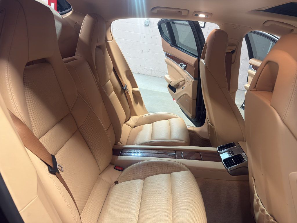 Used 2010 Porsche Panamera S RWD image 27
