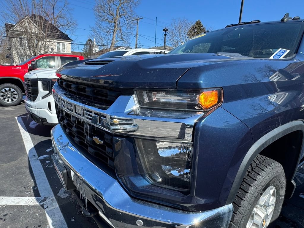 Used 2021 Chevrolet Silverado 3500 LT w/ All Star Edition AWD/4WD image 7