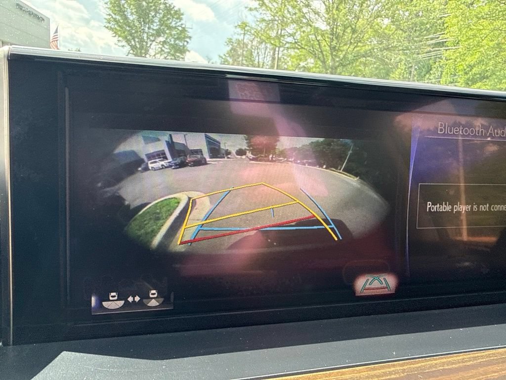 Used 2018 Lexus LX 570 4WD w/ Luxury Package image 15
