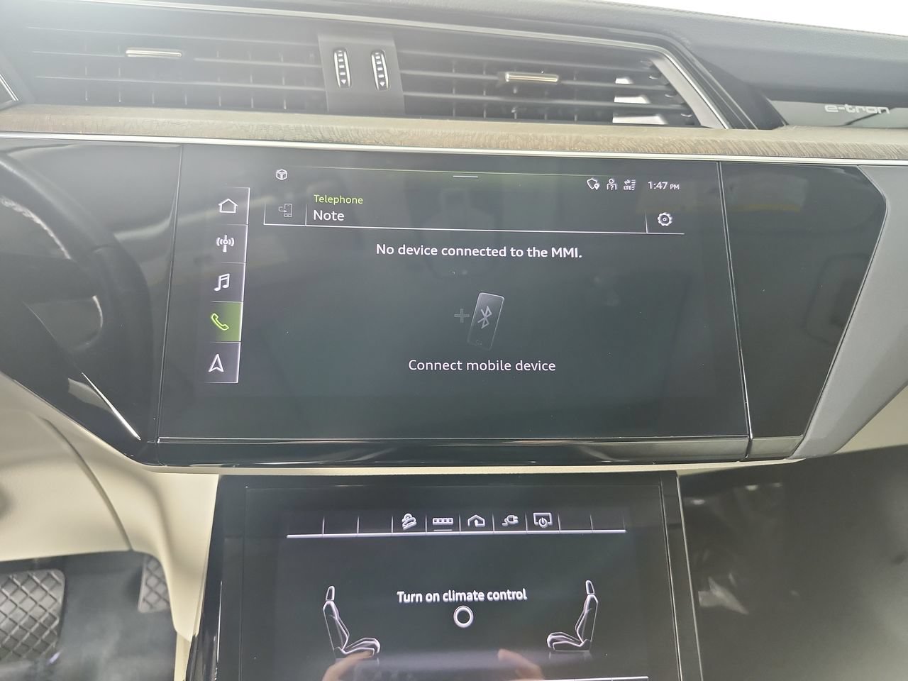 Used 2024 Audi Q8 e-tron Premium Plus AWD/4WD image 15