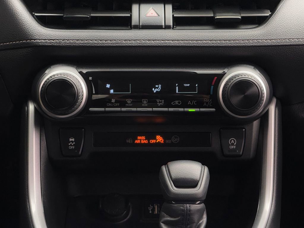 Certified 2025 Toyota RAV4 LE AWD/4WD image 17