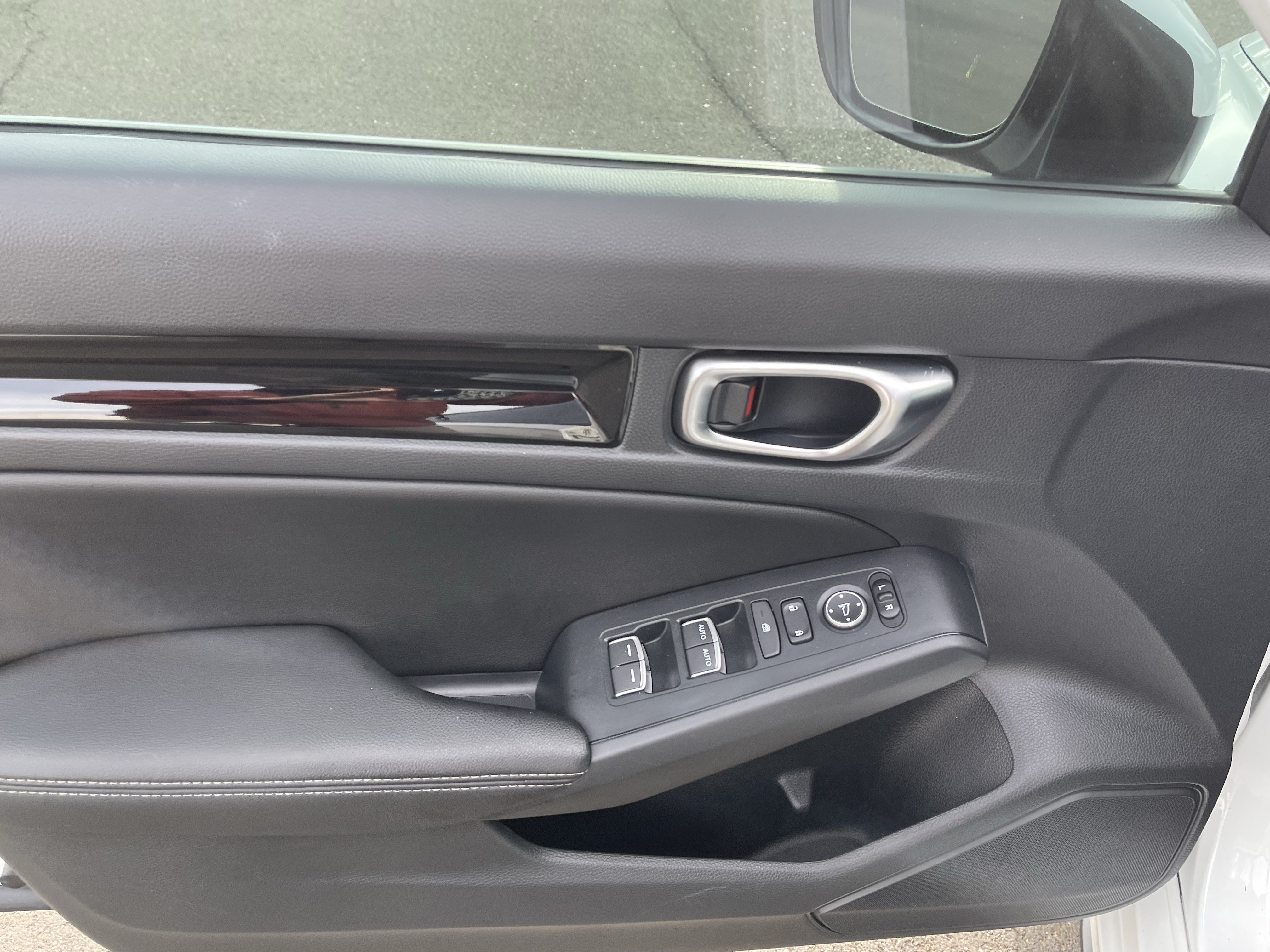 Used 2022 Honda Civic EX-L image 17