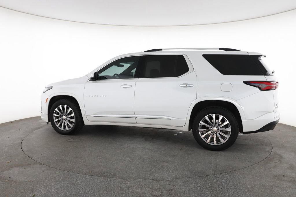 Used 2022 Chevrolet Traverse Premier FWD image 8
