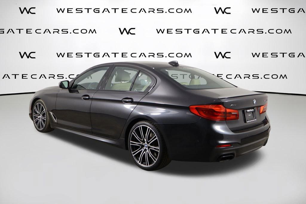 Used 2019 BMW M550i xDrive image 43