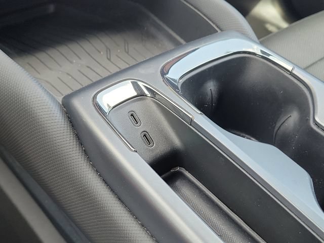 Used 2024 Chevrolet Equinox EV RS FWD image 34