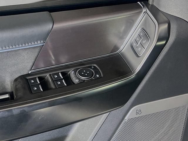 Used 2024 Ford F150 Platinum AWD/4WD image 12