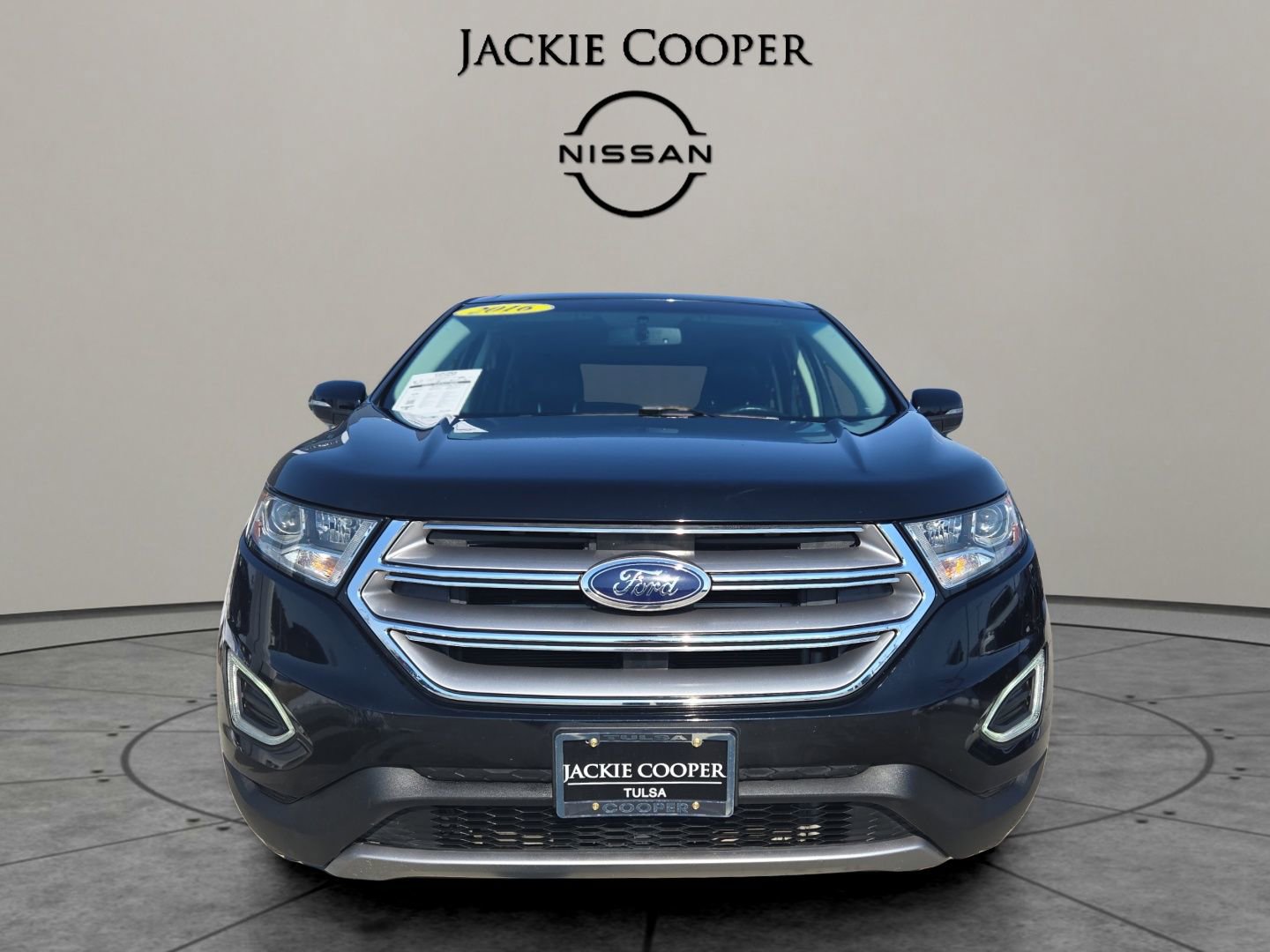 Used 2016 Ford Edge Titanium w/ Technology Package image 8