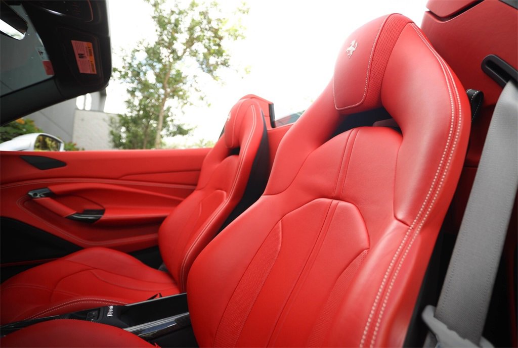 Certified 2021 Ferrari F8 Tributo image 43