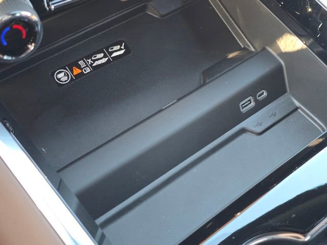 New 2026 Chevrolet Suburban High Country image 29