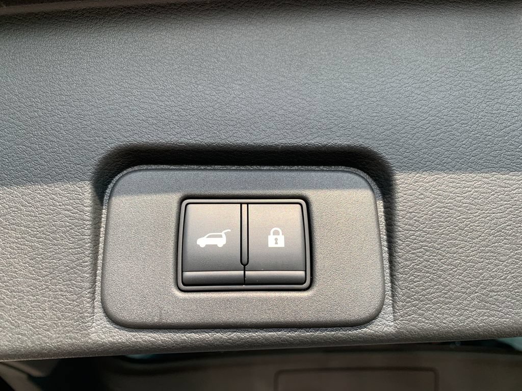Used 2023 Nissan Rogue SV w/ SV Premium B Package FWD image 8
