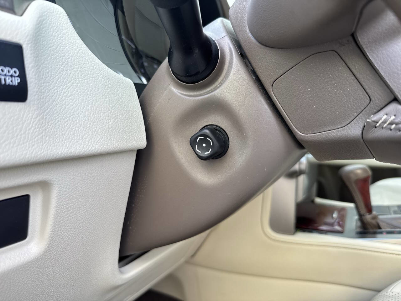 Used 2013 Lexus GX 460 w/ Comfort Plus Pkg image 35