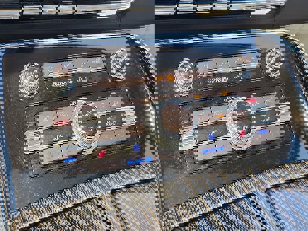 Used 2022 Lincoln Navigator Black Label image 17