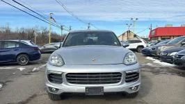 Used 2016 Porsche Cayenne AWD/4WD image 2